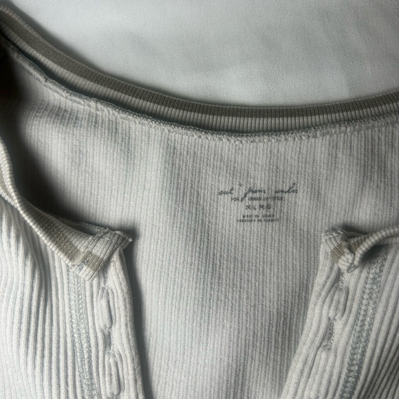 cropped tee - Picture 3 of 3